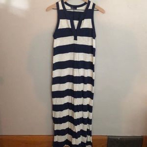 Gap Maxi Dress Navy and Cream. SZ small.